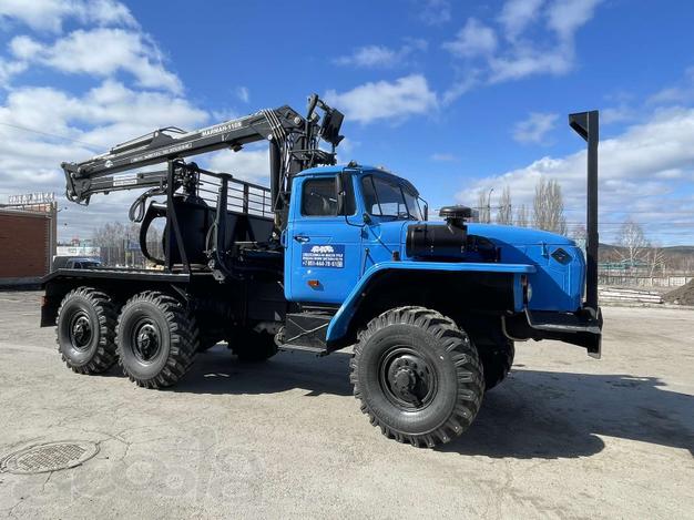 Лесовоз Урал ЯМЗ-236НЕ2 с манипулятором Майман 110S