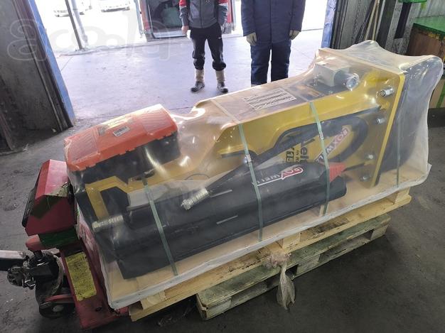 Гидромолот премиум класса Delta FX15S для экскаватора Zauberg EW210 EW180