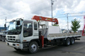 Аренда самопогрузчика Isuzu Giga с бортом на 10 тонн, стрела 5 тонн