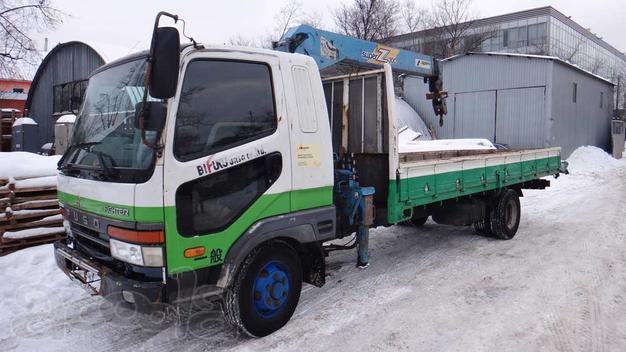Аренда воровайки Mitsubishi Fuso с грузоподъёмностью борта 8 тонн, кран 3 тонны